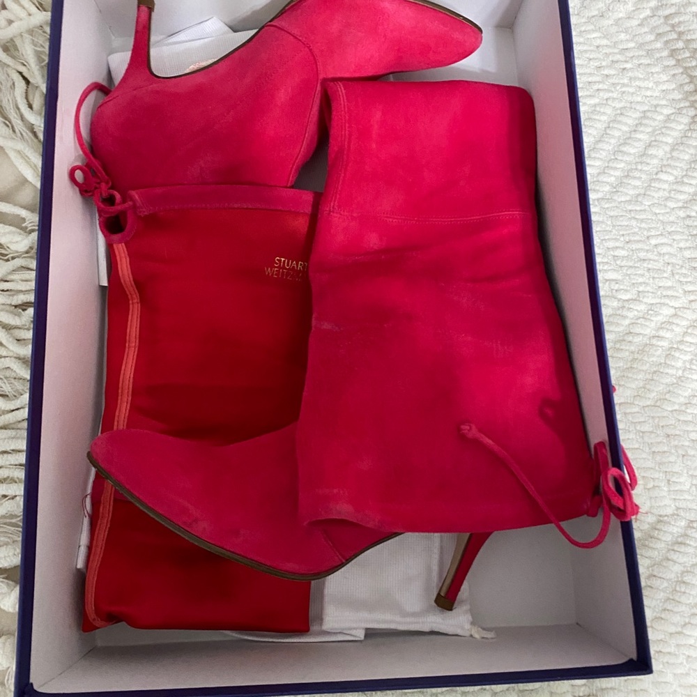Brand new Stuart Weitzman boots